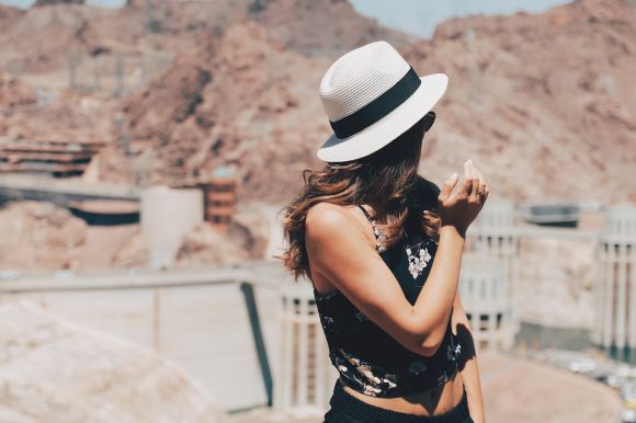 Woman Hat - women's black cropped top